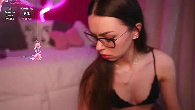 alexxisrae online show from 03.06.26