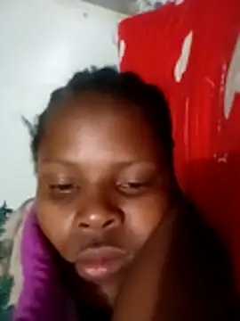 Snapshot of Caramelchick01 chatting on 11.16.25 Caramelchick01 online show from 11.16.25