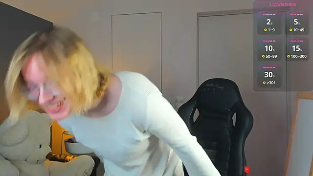 Snapshot of Amanda_Butlerr chatting on 10.25.25 Amanda Butlerr online show from 10.25.25