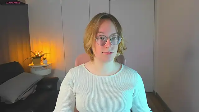Snapshot of Amanda_Butlerr chatting on 04.02.26 Amanda Butlerr online show from 04.02.26