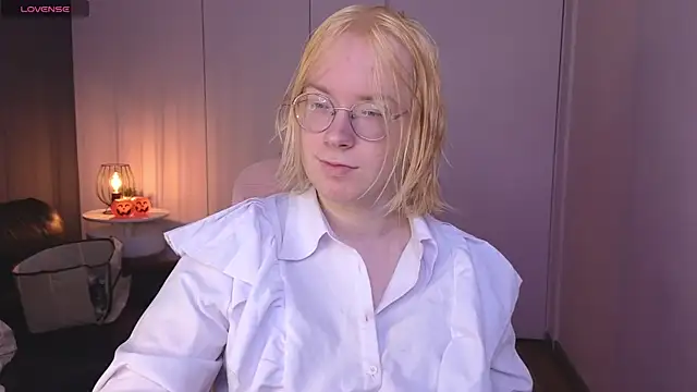 Snapshot of Amanda_Butlerr chatting on 05.28.26 Amanda Butlerr online show from 05.28.26