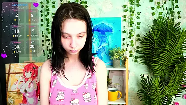 Snapshot of SuzanneHowse chatting on 05.18.26 SuzanneHowse online show from 05.18.26