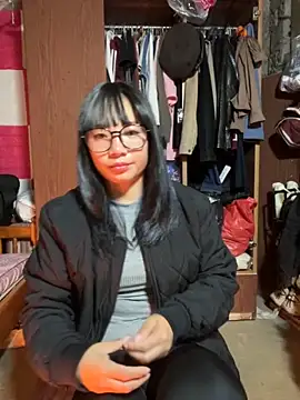 AAANINE22 online show from 10.28.25