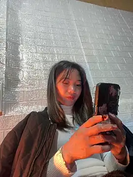 AAANINE22 online show from 11.08.25