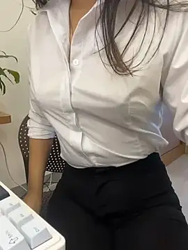 bunny b4nny online show from 11.21.25