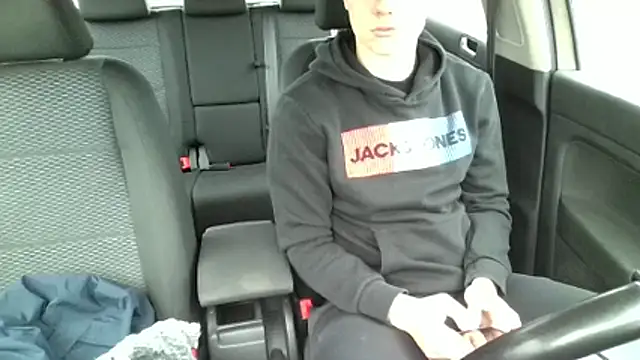 Snapshot of I_dont_know_00 chatting on 02.11.26 I dont know 00 online show from 02.11.26