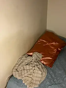 Snapshot of destiny69col chatting on 10.11.25 destiny69col online show from 10.11.25