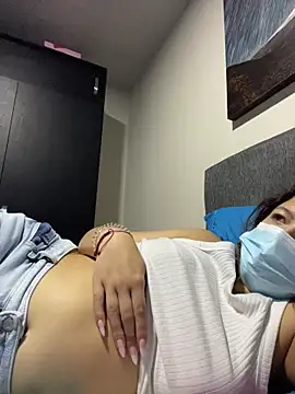 Snapshot of destiny69col chatting on 11.12.25 destiny69col online show from 11.12.25