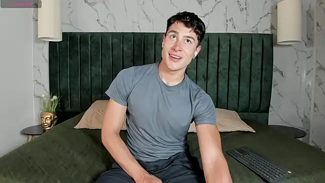 AustinJones  online show from 01.14.26