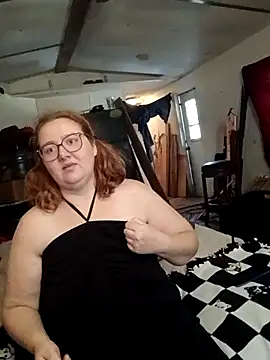 Snapshot of XEmoxkittyx chatting on 02.12.26 XEmoxkittyx online show from 02.12.26