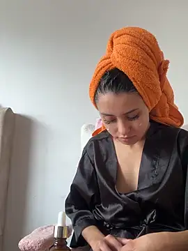 Victoria alson online show from 10.12.25