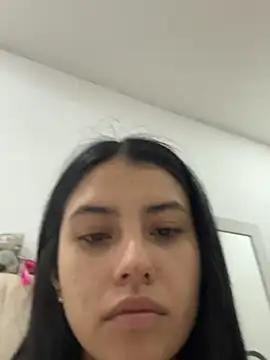 Snapshot of Victoria_alson chatting on 06.25.26 Victoria alson online show from 06.25.26