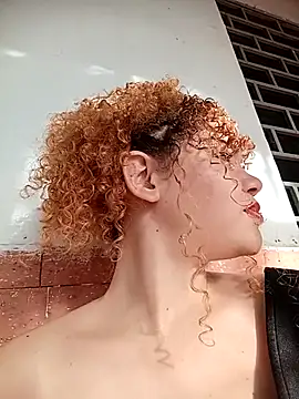 SirenRouge 69 online show from 09.16.25