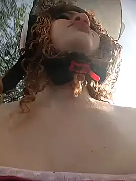 SirenRouge 69 online show from 10.15.25