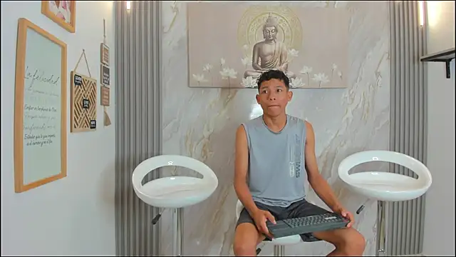 BEAUTY BOYS1 online show from 01.06.26