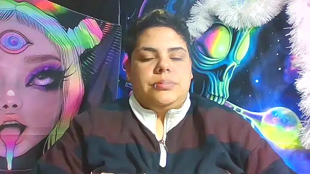 Hailey Curvy online show from 12.21.25