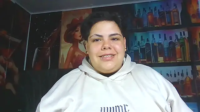Snapshot of Hailey_Curvy chatting on 05.29.26 Hailey Curvy online show from 05.29.26