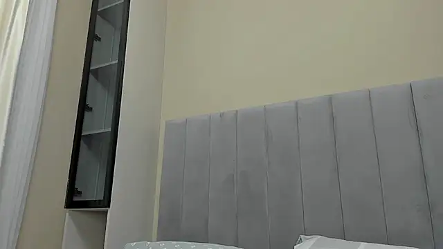 Snapshot of Touch_me chatting on 02.14.25 Touch me online show from 02.14.25