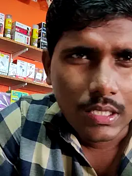 Snapshot of Markroco696 chatting on 10.21.25 Markroco696 online show from 10.21.25