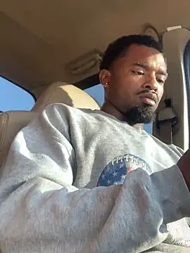 Snapshot of ReShawn24TM chatting on 09.10.25 ReShawn24TM online show from 09.10.25