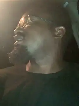 Snapshot of ReShawn24TM chatting on 10.22.25 ReShawn24TM online show from 10.22.25