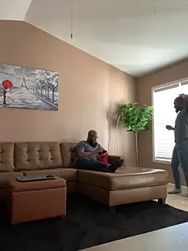 Snapshot of ReShawn24TM chatting on 11.27.25 ReShawn24TM online show from 11.27.25