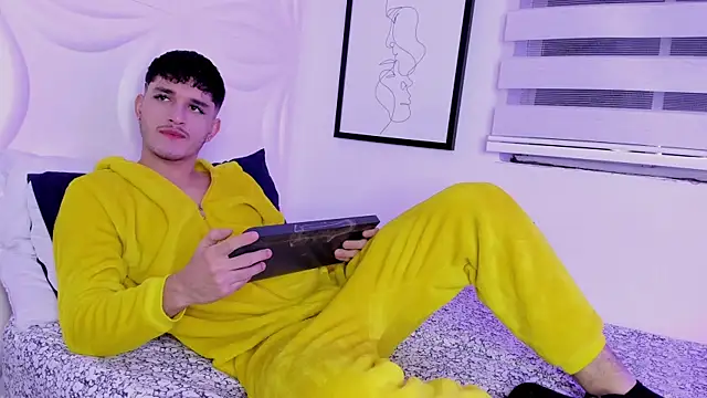 LiamMuller online show from 10.07.25