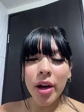 BrendaCrean online show from 03.05.25