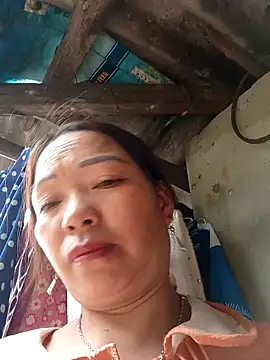 Snapshot of _Helala_ chatting on 09.13.25 Helala online show from 09.13.25