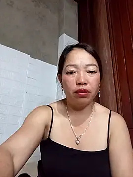 Snapshot of _Helala_ chatting on 09.13.25 Helala online show from 09.13.25