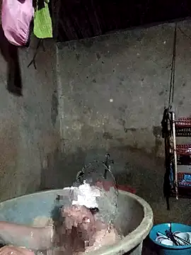 Snapshot of _Helala_ chatting on 11.06.25 Helala online show from 11.06.25