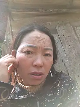 Snapshot of _Helala_ chatting on 01.17.26 Helala online show from 01.17.26