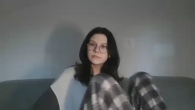 Snapshot of LaVostraDorothy chatting on 10.21.25 LaVostraDorothy online show from 10.21.25