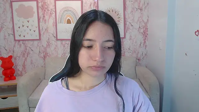 Snapshot of Kylie_ch1 chatting on 11.10.25 Kylie ch1 online show from 11.10.25