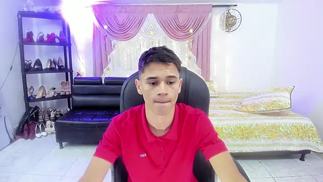 Aron Boyy online show from 09.12.25