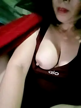 Surrilove online show from 12.14.25