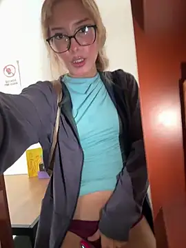 SweetBunnyGF online show from 04.06.26