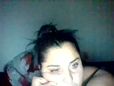 Snapshot of Melissashow12 chatting on 11.19.25 Melissashow12 online show from 11.19.25