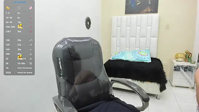 venus cortez online show from 11.12.25