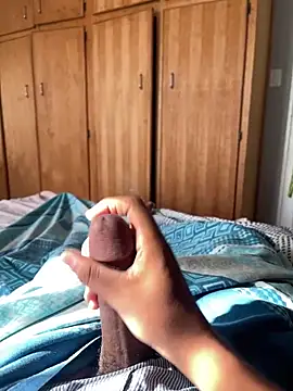 Snapshot of CreamyOff45 chatting on 02.19.26 CreamyOff45 online show from 02.19.26