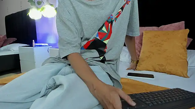 Nascary Fox online show from 09.13.25