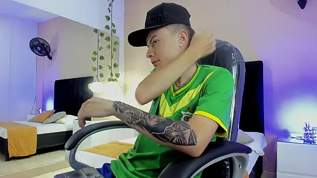 Nascary Fox online show from 11.12.25