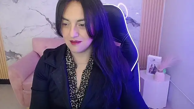 Snapshot of tamara_ch1 chatting on 11.05.25 tamara ch1 online show from 11.05.25