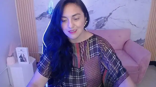 Snapshot of tamara_ch1 chatting on 11.26.25 tamara ch1 online show from 11.26.25