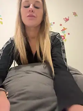 imyourgoodgirl69 online show from 09.22.25