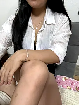 Snapshot of kem_2000 chatting on 10.21.25 kem 2000 online show from 10.21.25