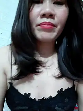 Snapshot of Singlemom69x chatting on 07.16.26 Singlemom69x online show from 07.16.26