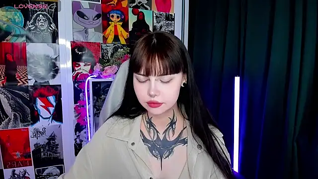 Snapshot of Morana_Batt chatting on 10.03.25 Morana Batt online show from 10.03.25