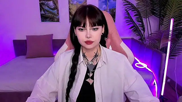 Snapshot of Morana_Batt chatting on 10.04.25 Morana Batt online show from 10.04.25