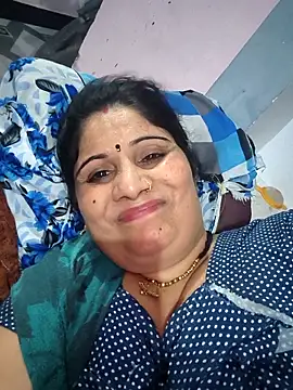 Snapshot of Rakhi99x chatting on 05.13.26 Rakhi99x online show from 05.13.26